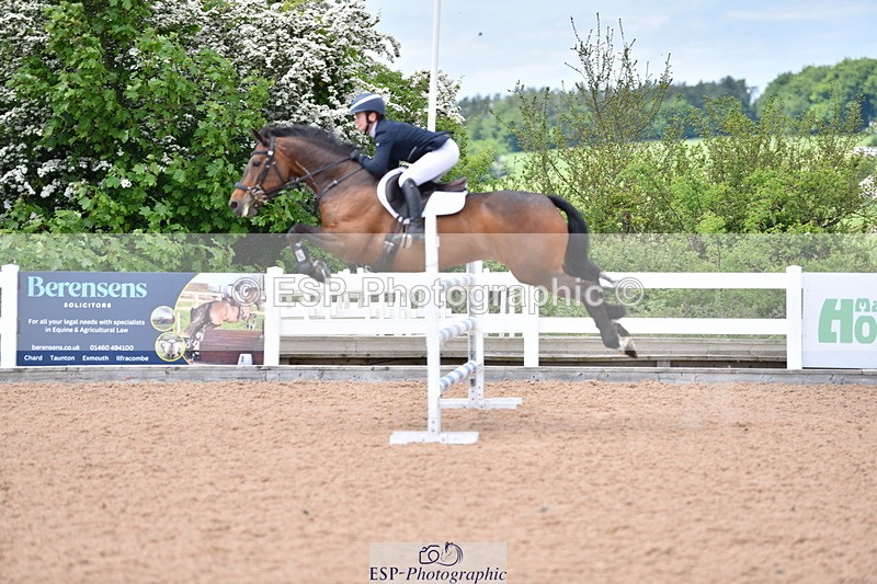 230531A-122629-00292 - Cls 4 Newcomers & 1.10m Open