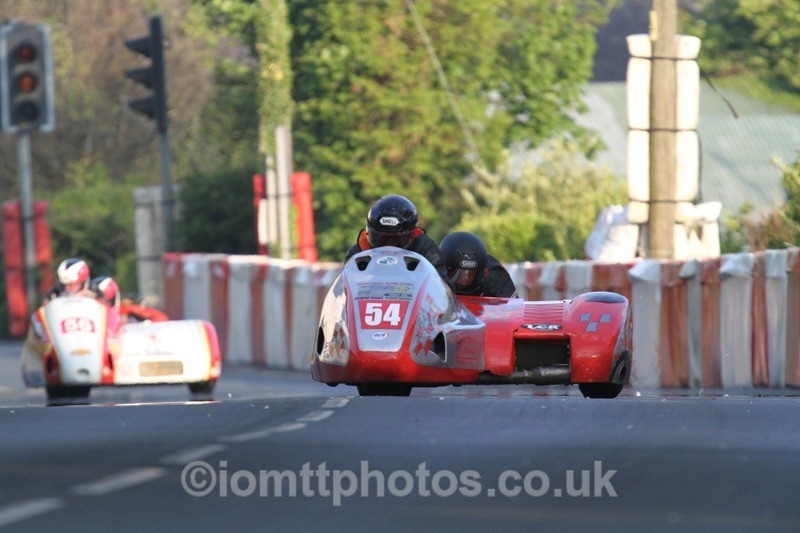 IMG_5592 - Thursday Practice - TT 2013 Side Car