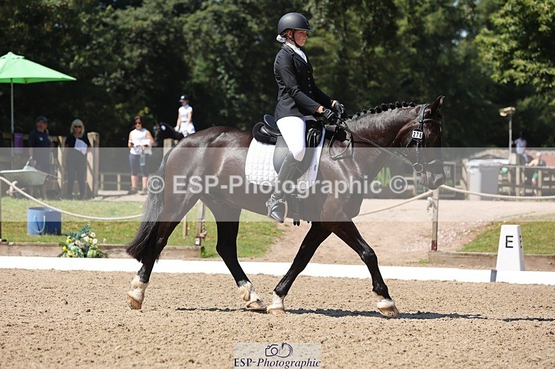 240719-115322-01523 - 276-Caitlyn_Faull-Rhosygarreg_Diamond