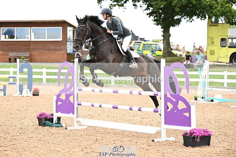 240802A-135102-04694 - Cls 25 1.05m Amateur Qualifier