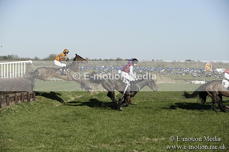 PtP 250317 486 - V.W.H. Hunt Point-to-Point Siddington 25/03/17