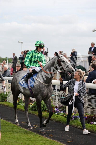 yr13052022r6-10 - Race 6 4.45pm Yorkshire Equine Practice Stakes