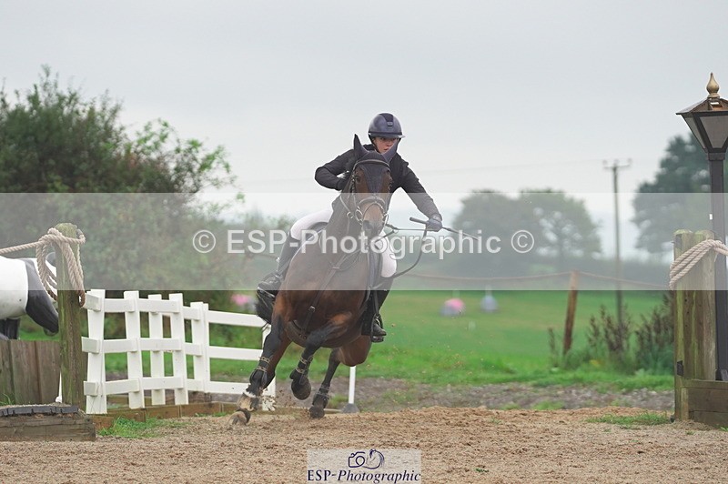 231017A-160514-07767 - Cls 31 Snr 1m Derby