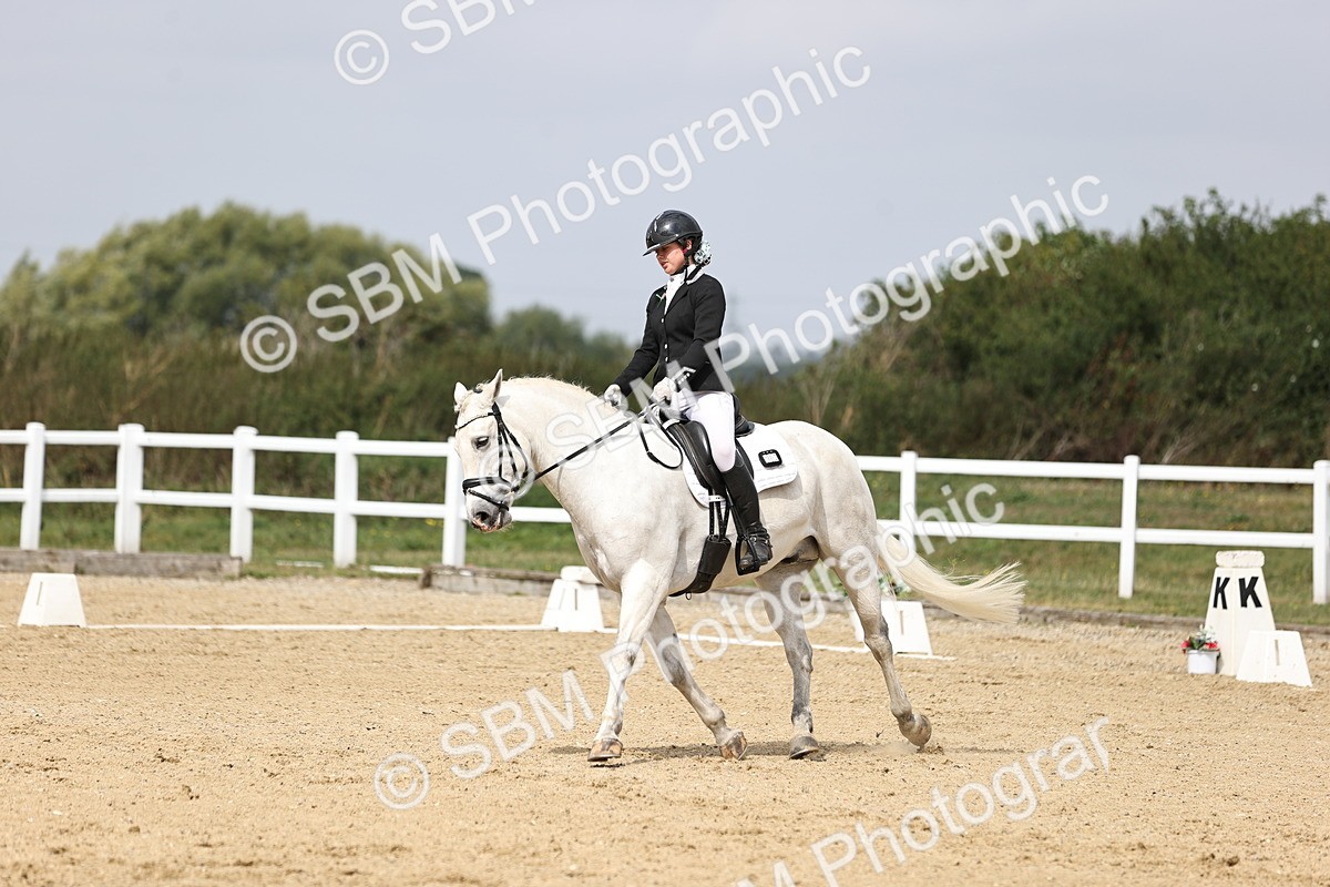 SBM_016813 - Class 14 Novice 23 - 11.53-12.56