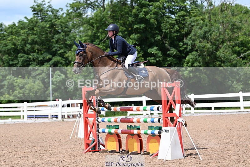 240619A-142039-00545 - Cls 4 Snr Newcomers and 1.10m Open