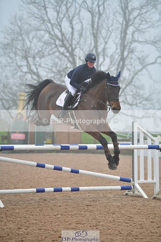 240214A-124432-00520 - Cls 4 Newcomers and 1.10m Open