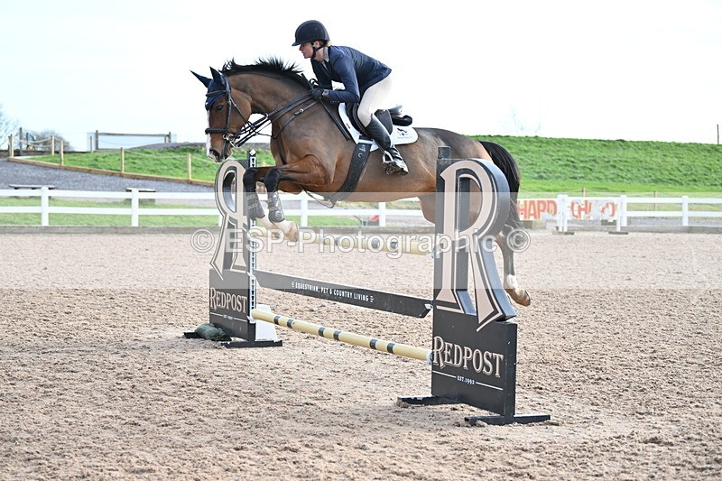 231208A-121151-00598 - Cls 5 Newcomers & 1.10m Open