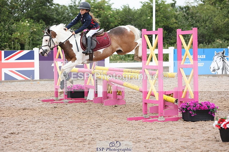 240630A-100725-11735 - Cls 30 British Novice and 80cm Open