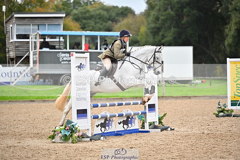 251026A-165606-26906 - H-653-Sharon.Routley