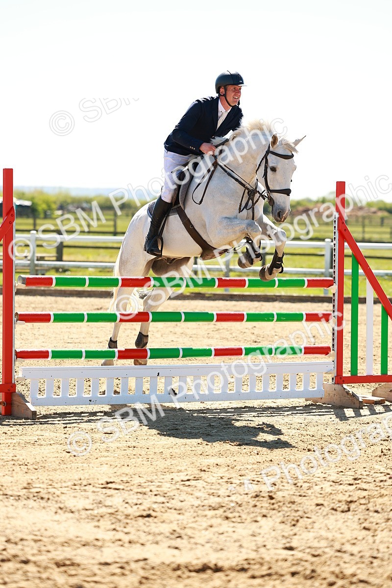 SBM_001426 - Class 4 - Senior Newcomers 1.10m