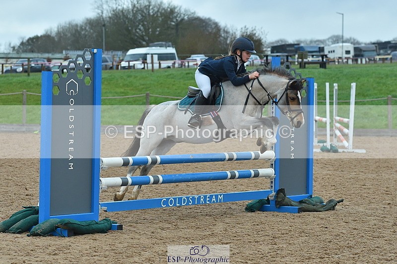 231119A-123318-05719 - Sun Cls 25 Stepping Stones 128cm & 138cm