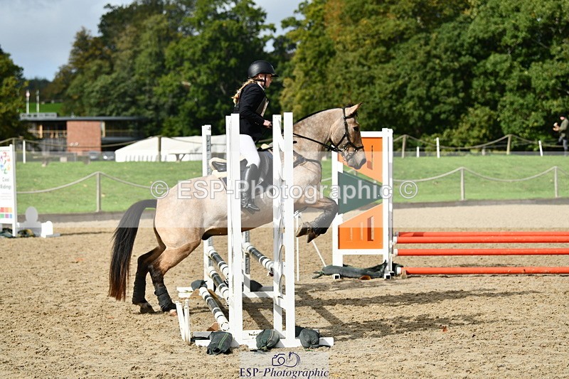 251004A-125849-01071 - Classes 6 & 7 60cm