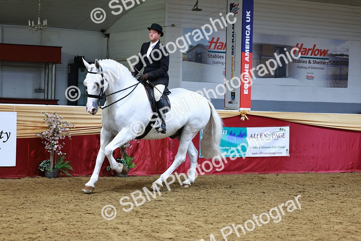 SBM_23456 - class 906 - Supreme Final - Ridden Pre Vet