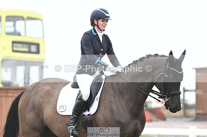 240217A-095533-00662 - 218-Jessica.Davies-Nemo.II