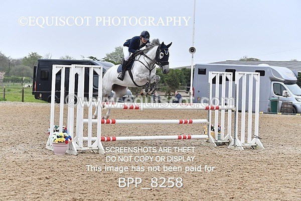 BPP_8258 - CLASS 19 SAT CLASS 19 SAT Senior Newcomers/ 1.10m Open