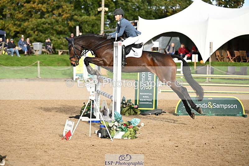 251024A-101955-06403 - B-135-Eva.Carse