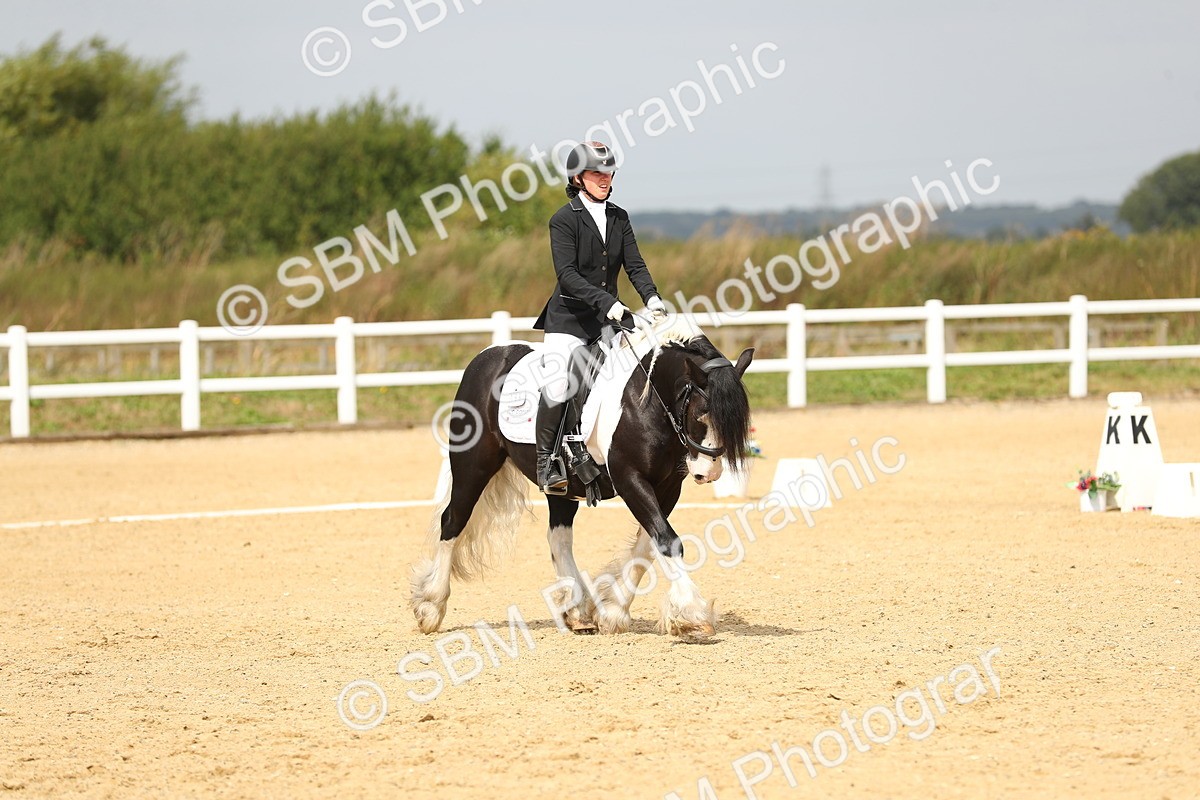 SBM_016457 - Class 13 - Novice 23 - 11.25-12.35