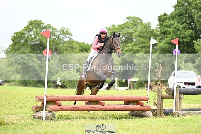 240630-154147-02749 - 711-Susan-Joy_Keeping-Penpont_Long_Tall_Sally