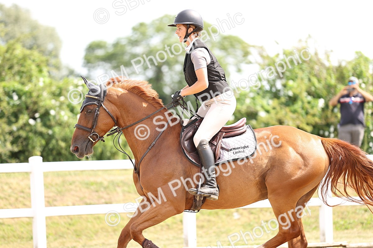 SBM_000508 - Class 15 - Redpost Equestian Senior Foxhunter - 1.20m