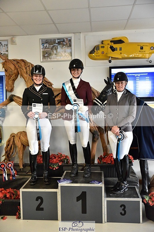 250215-153808-04510 - Medium Gold Presentations