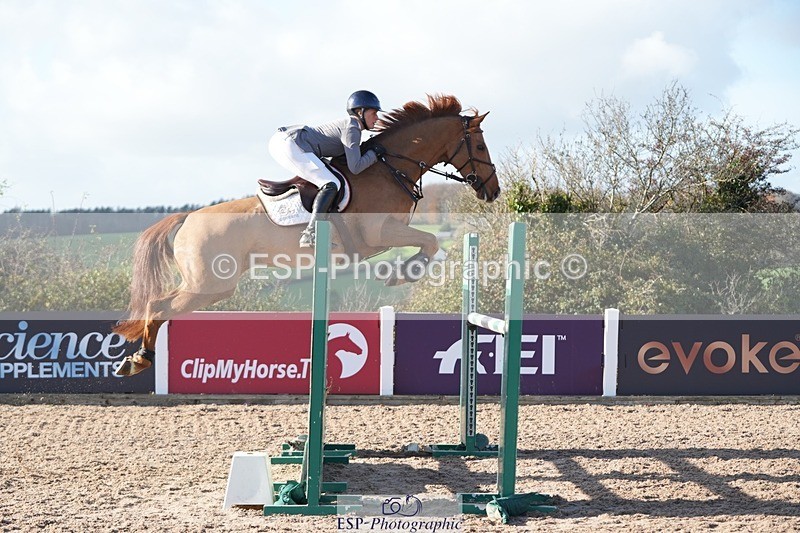 251108-124132-02544 - Cls 13 Foxhunter and 1.20m Open