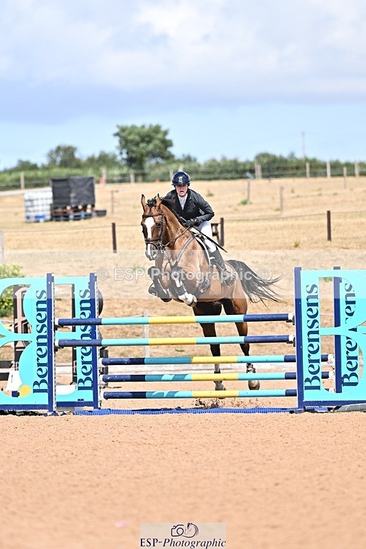 260819-143143-01125 - Cls 6 Foxhunter and 1.20m