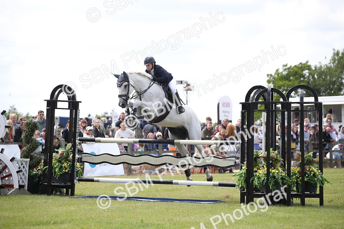 SBM_17424 - Class 208 - Senior Foxhunter 1.20m Open