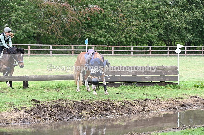 WJ6_5863 - Time at Photographer 12:31 to 12:40