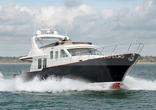 110926 ISCA GUERNSEY IMG_6882 - Motor Yachts