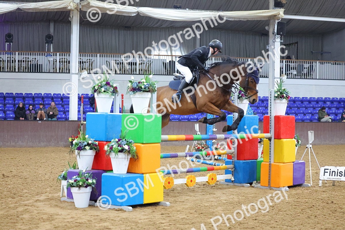 SBM_001997 - Class 15 - Senior Newcomers - First Round (1.10m)