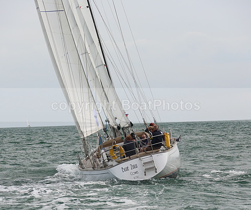 150816 FASTNET RACE BLUE ZULU COWES WT7A10133 - THE FASTNET RACE - SUNDAY 16th AUGUST 2015