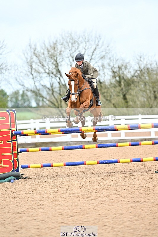 240501A-140429-00946 - Cls 8 Snr Foxhunter and 1.20m Open