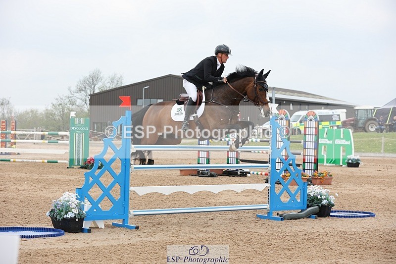 250424-121124-05263 - Cls 1 - 2 Star Small Tour