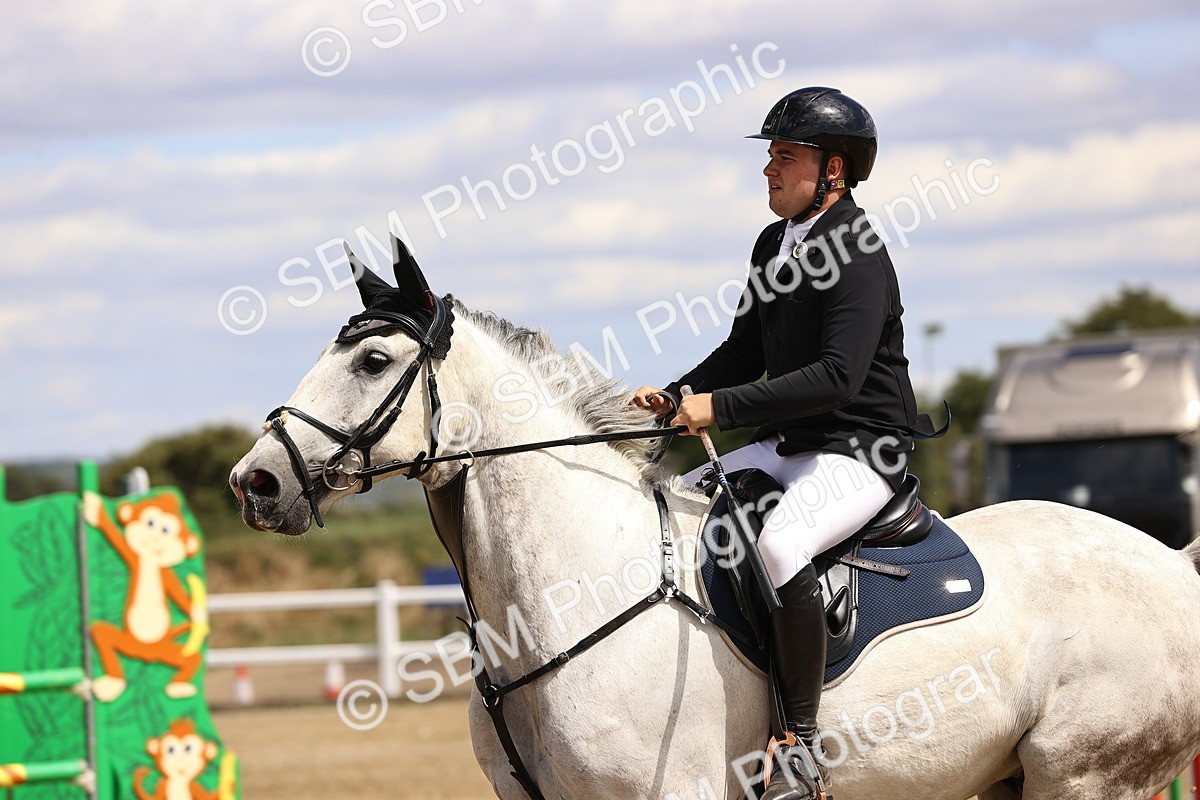 SBM_001196 - Class 6 - Senior Newcomers - 1.10m