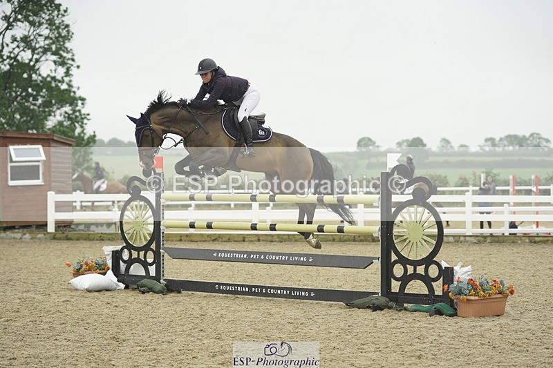 230722A-141404-09581 - Cls 23, 1 Star Gold 1.30m