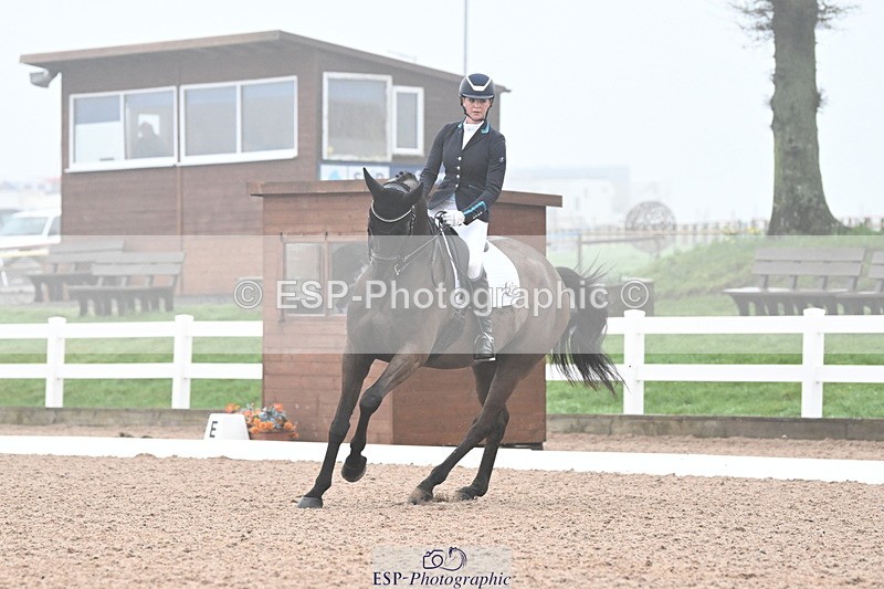 240217A-095344-00655 - 218-Jessica.Davies-Nemo.II