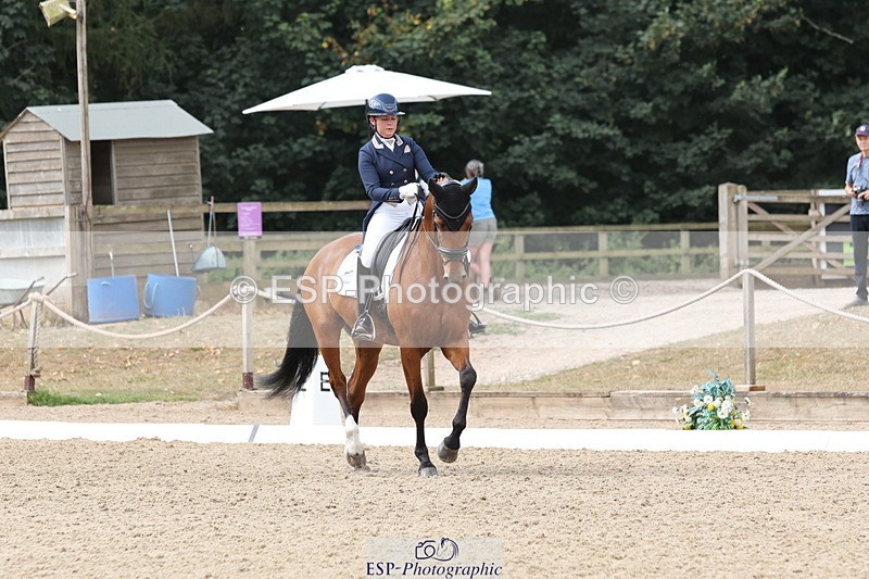 250809A-113841-02813 - 071-Abbie.NewburySeagry.Viceroy