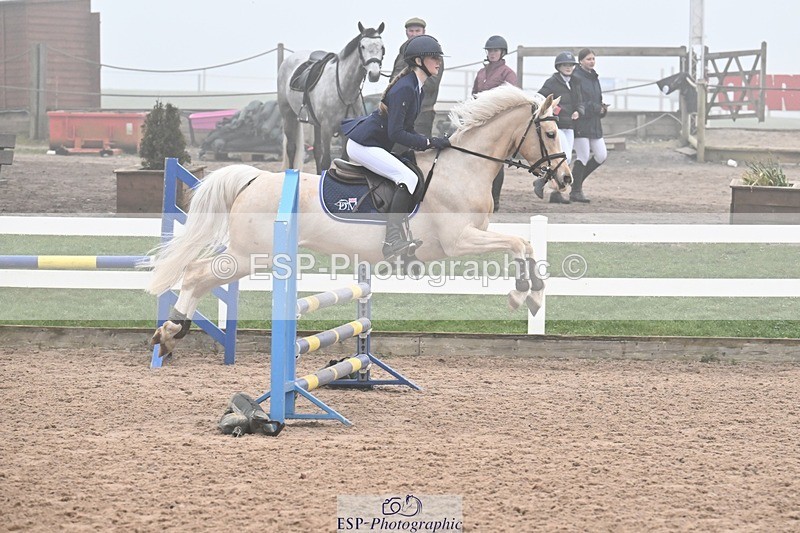 260308-142446-03212 - Cls 15 British Novice and 80cm