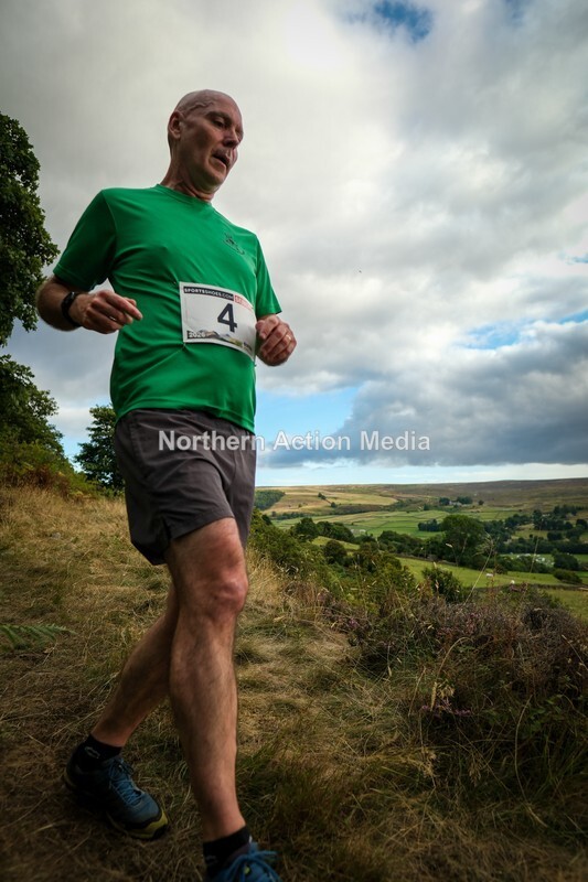 DSCF5517 - Reeth Fell race seniors