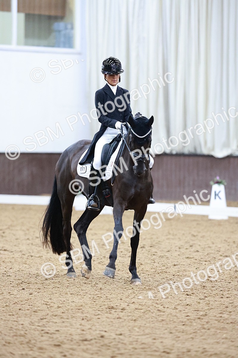 SBM_021171 - Class 14 - FEI Grand Prix - 17.40-18.34