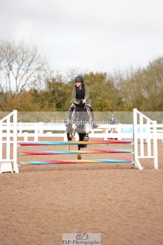 241027A-101954-02066 - SUN Cls 4 Pony British Novice and 80cm