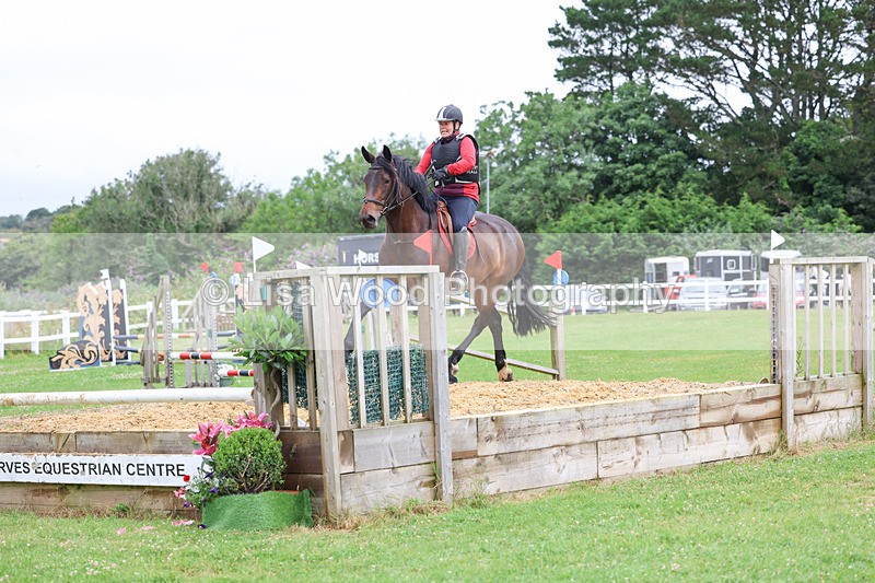 3E7A0900 - Class 4: 70cm Senior