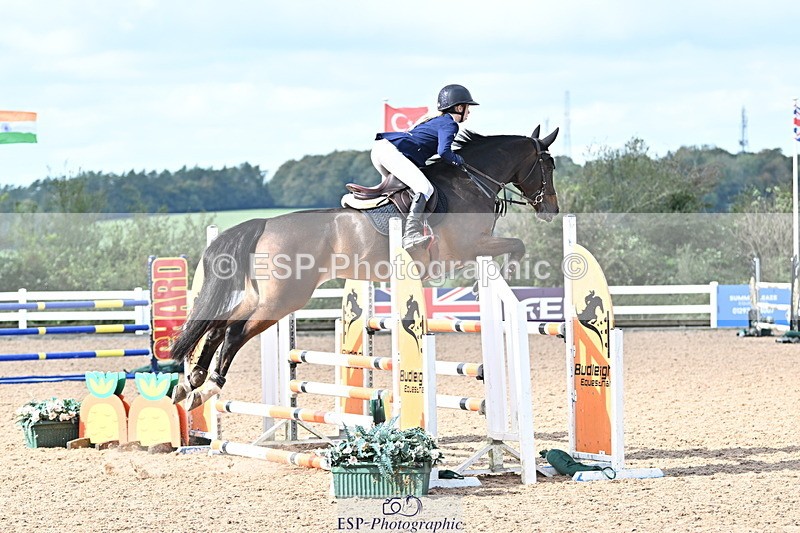 241005A-122939-03646 - SAT Cls 18 1.05m Amateur Quali