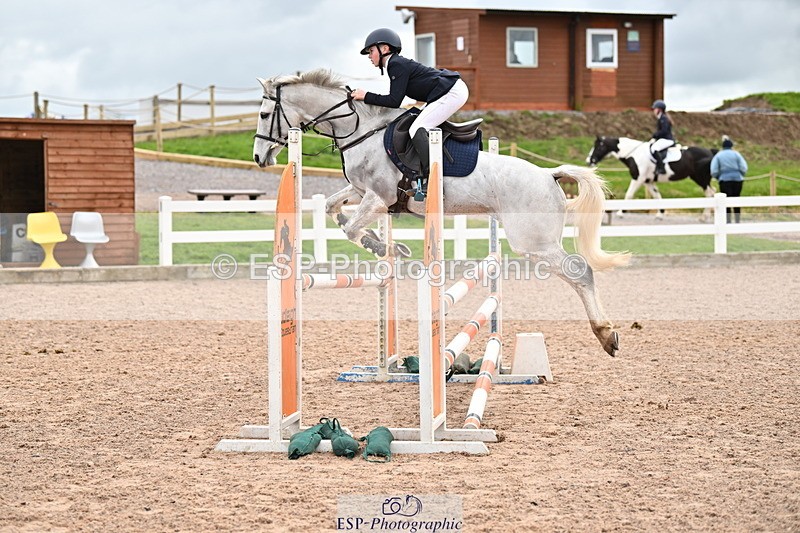 240310A-121733-02414 - Cls 5 Pony Newcomers and 1m Open