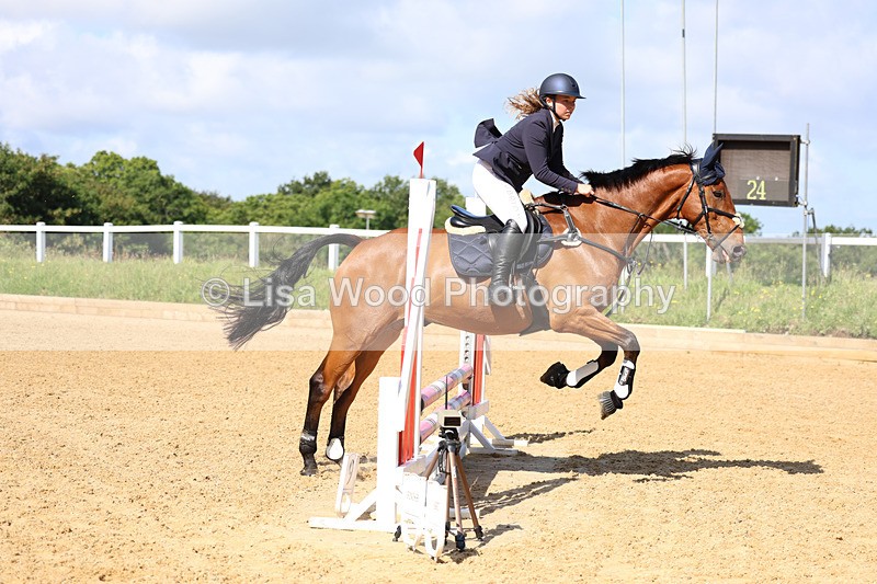 3E7A2551 - Class 2: 70cm Juniors and Seniors