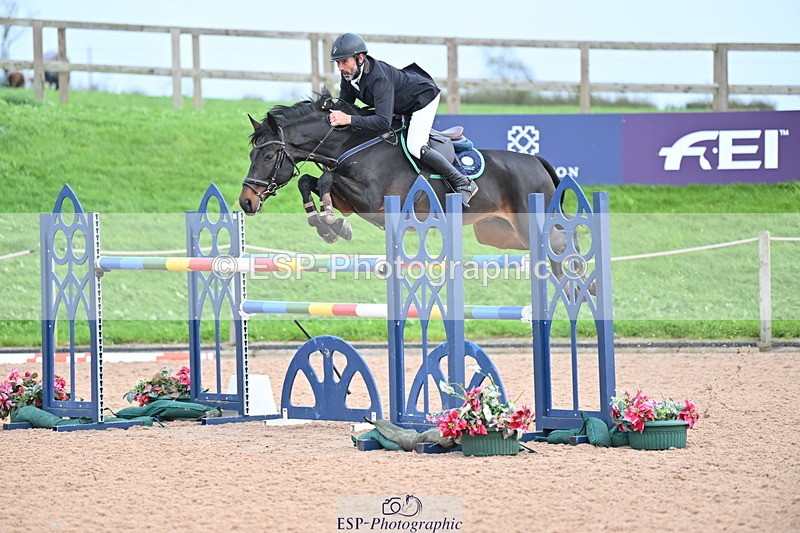 231013A-140501-02572 - Cls 9 Foxhunter & 1.20m Open
