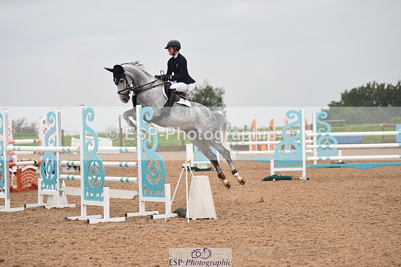 230916A-104458-03898 - Cls 14 Snr Foxhunter