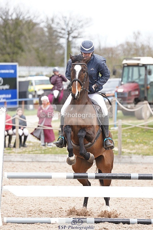 250414-125814-00836 - 70cm Round 2