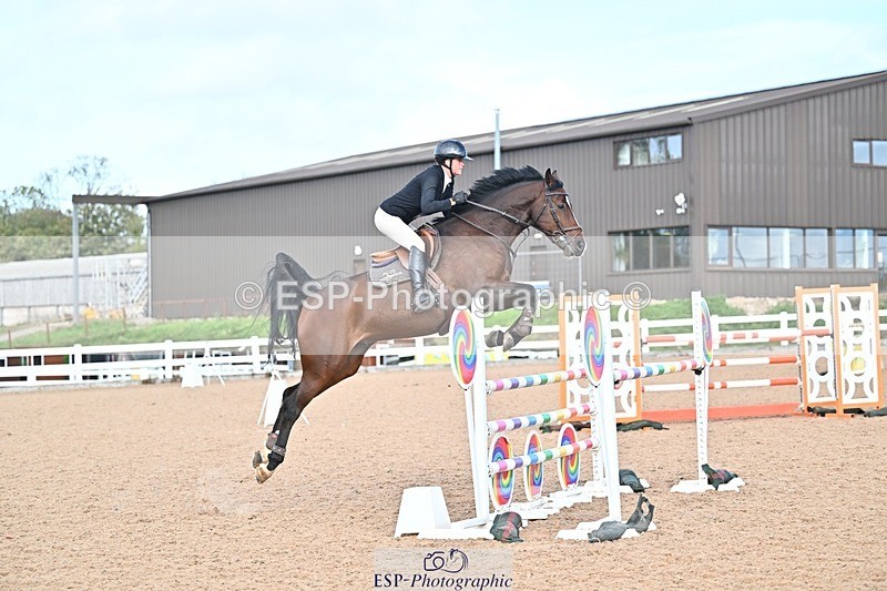261014-143655-00800 - Cls 07 Snr Fox & 1.20m Open