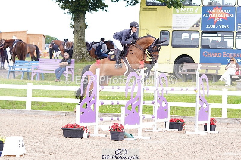 240721A-141112-18641 - Cls 32, YH 6 Yr Olds 1.30m